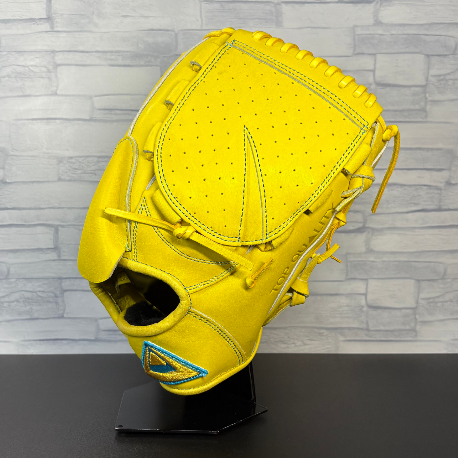 DELTA 軟式　オーダー　投手用　限定ラベル 限定軟式投手用グラブ（DAL-1RBSO） | DELTA【オーダーグラブ